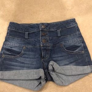 Dark blue jean shorts high-rise